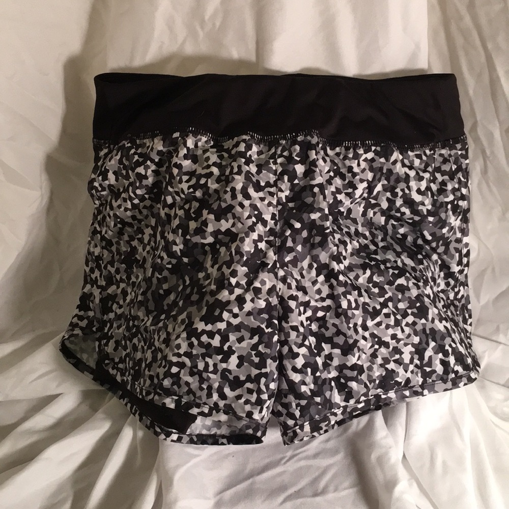 ❌SOLD❌3/$15 Semi-fitted athletic shorts🌷